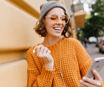 Girl with telephone